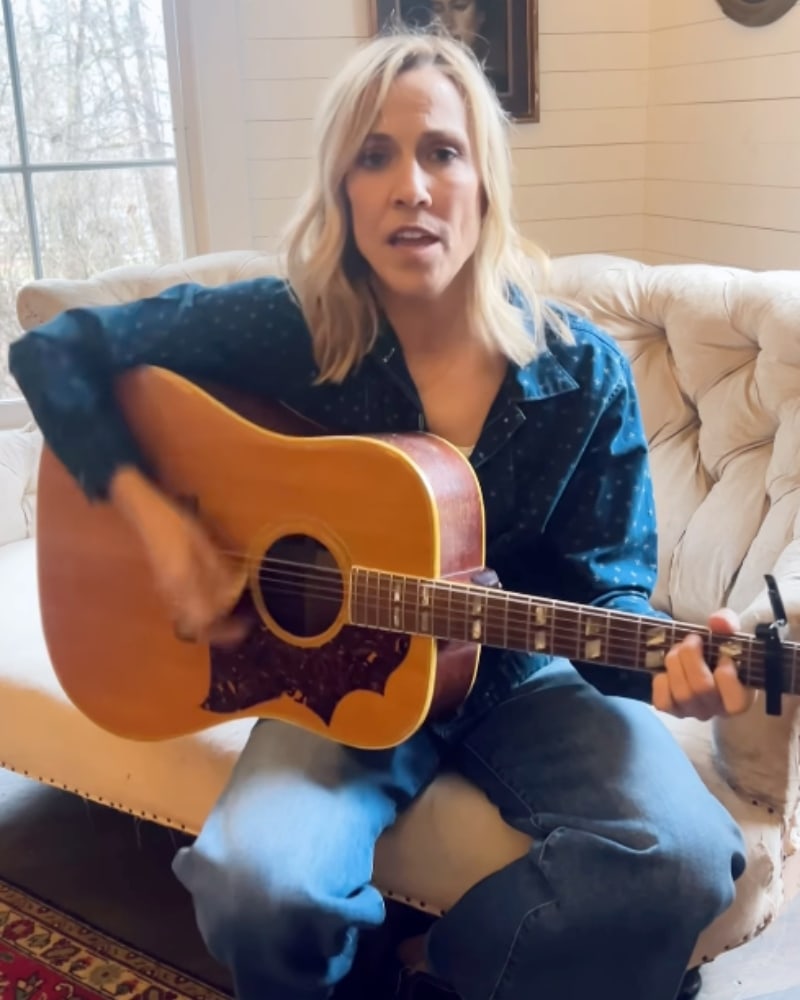 Sheryl Crow Praises Taylor Swift: A Testament to Musical Brilliance